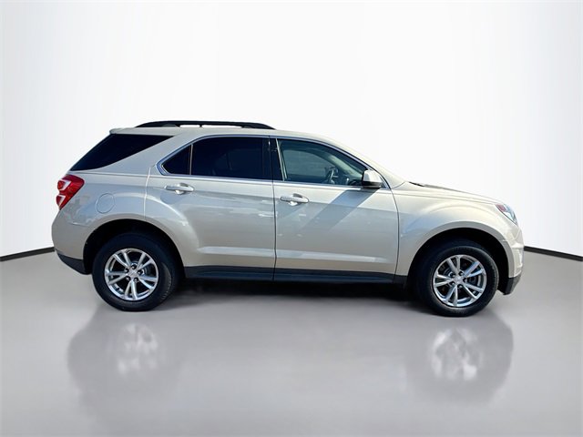 2016 Chevrolet Equinox LT photo 3