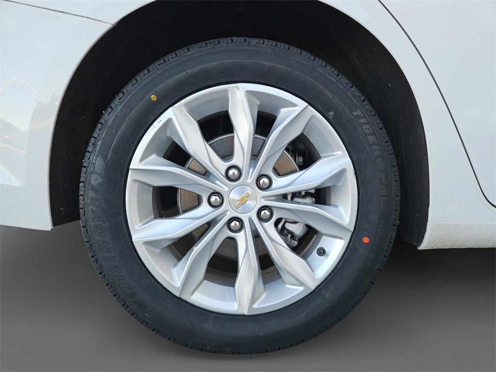 2024 Chevrolet Malibu 1LT photo 10
