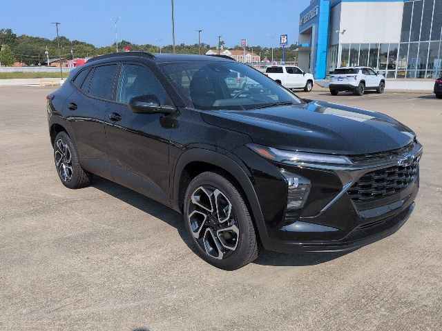 2025 Chevrolet Trax photo 3