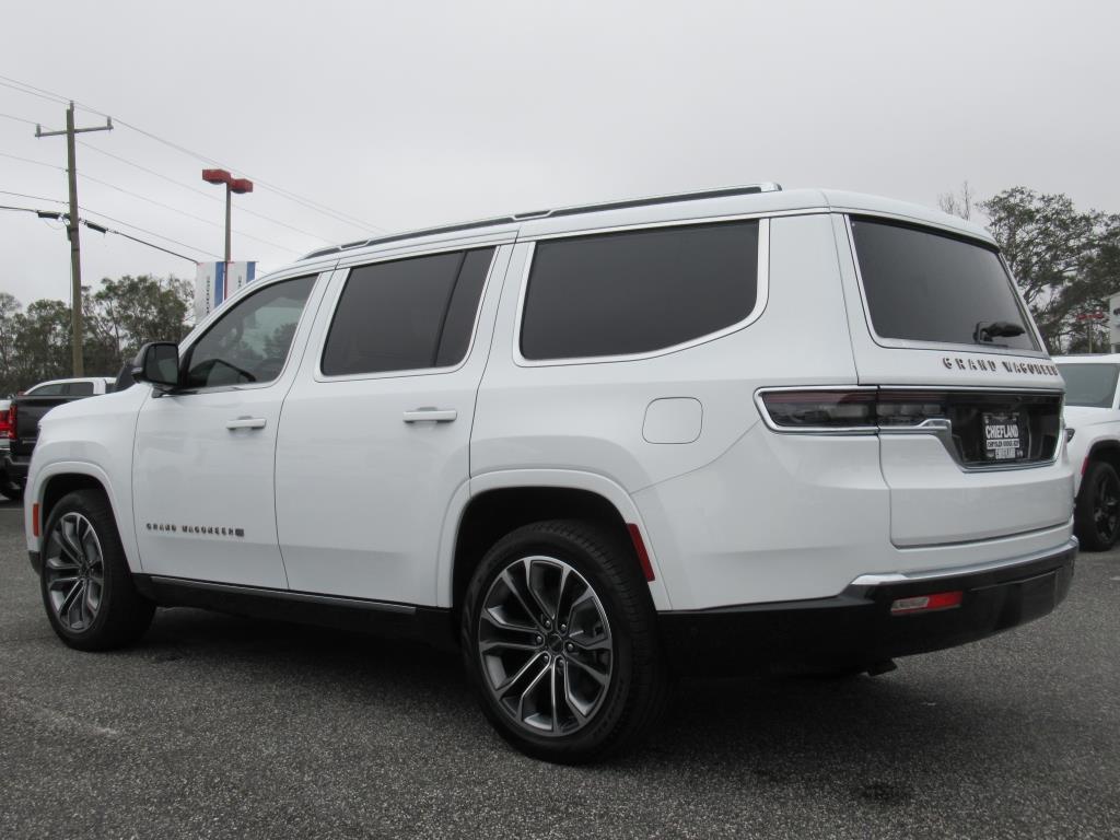2024 Jeep Grand Wagoneer III photo 4