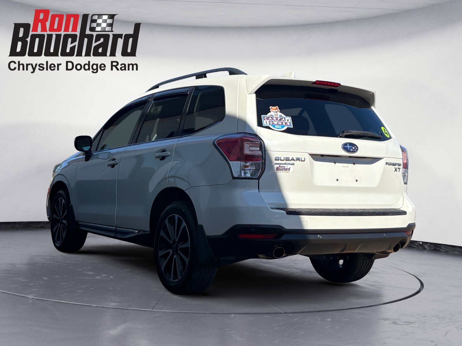 2018 Subaru Forester Touring photo 4