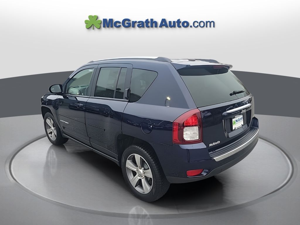 2016 Jeep Compass Latitude photo 3