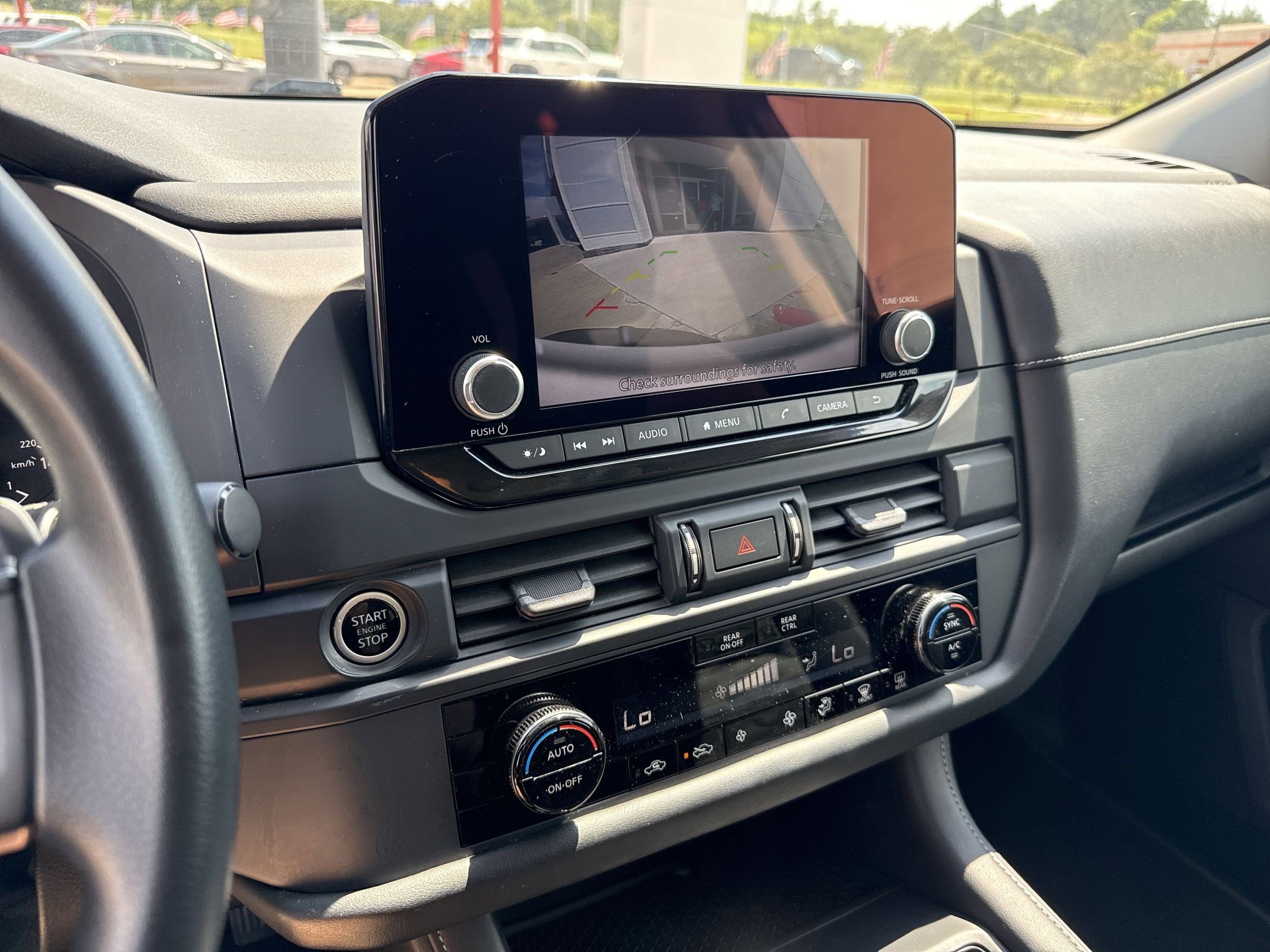 2023 Nissan Pathfinder S photo 22