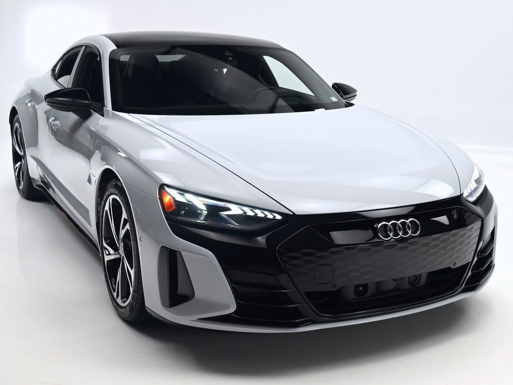 2022 Audi e-tron GT Prestige photo 3