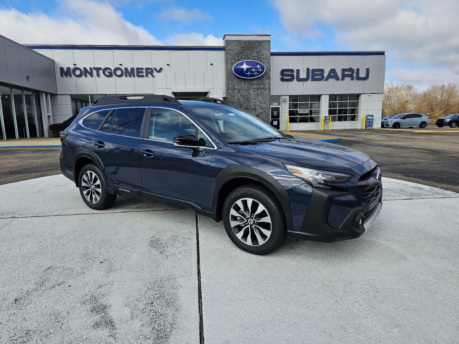 2025 Subaru Outback Limited's photo