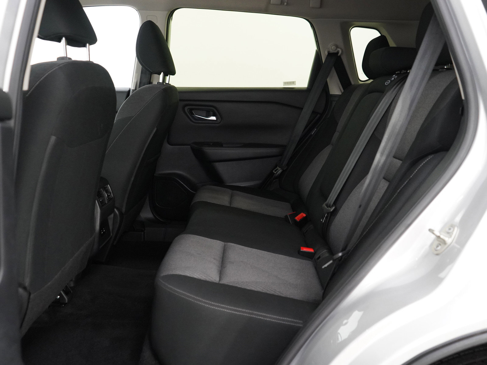 2024 Nissan Rogue SV photo 13