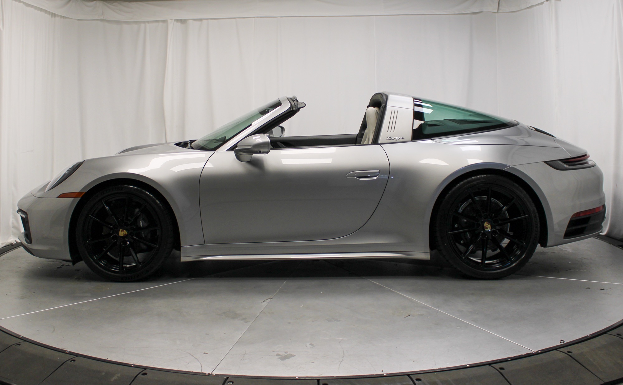 2024 Porsche 911 Targa 4 photo 14