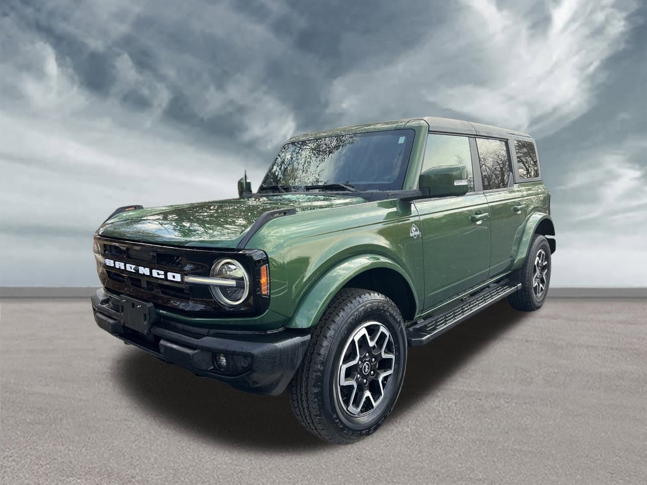 2023 Ford Bronco 4-Door Outer Banks's photo
