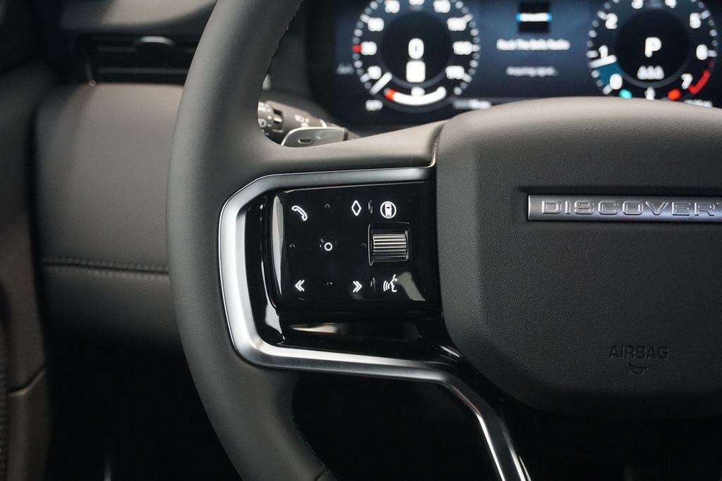 2025 Land Rover Discovery Sport SE photo 12