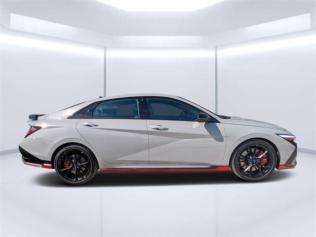 2025 Hyundai Elantra N photo 2
