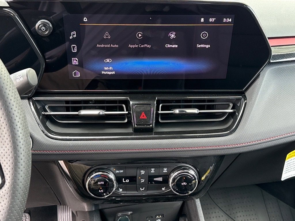 2026 Chevrolet Trailblazer RS photo 2