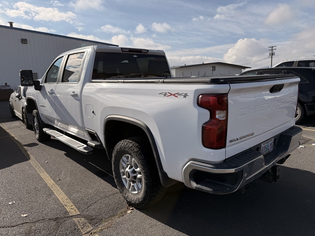 2020 Chevrolet Silverado 2500HD LT photo 2