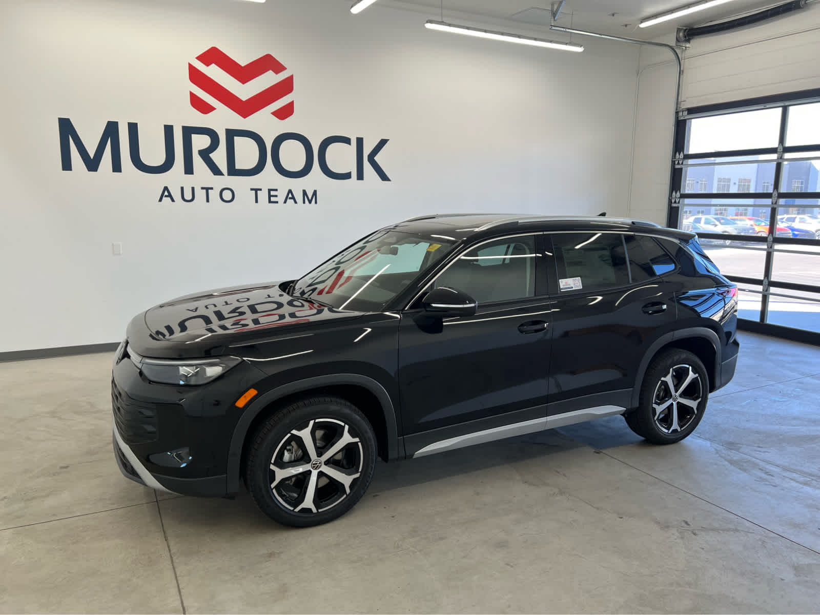 2025 Volkswagen Tiguan SE's photo