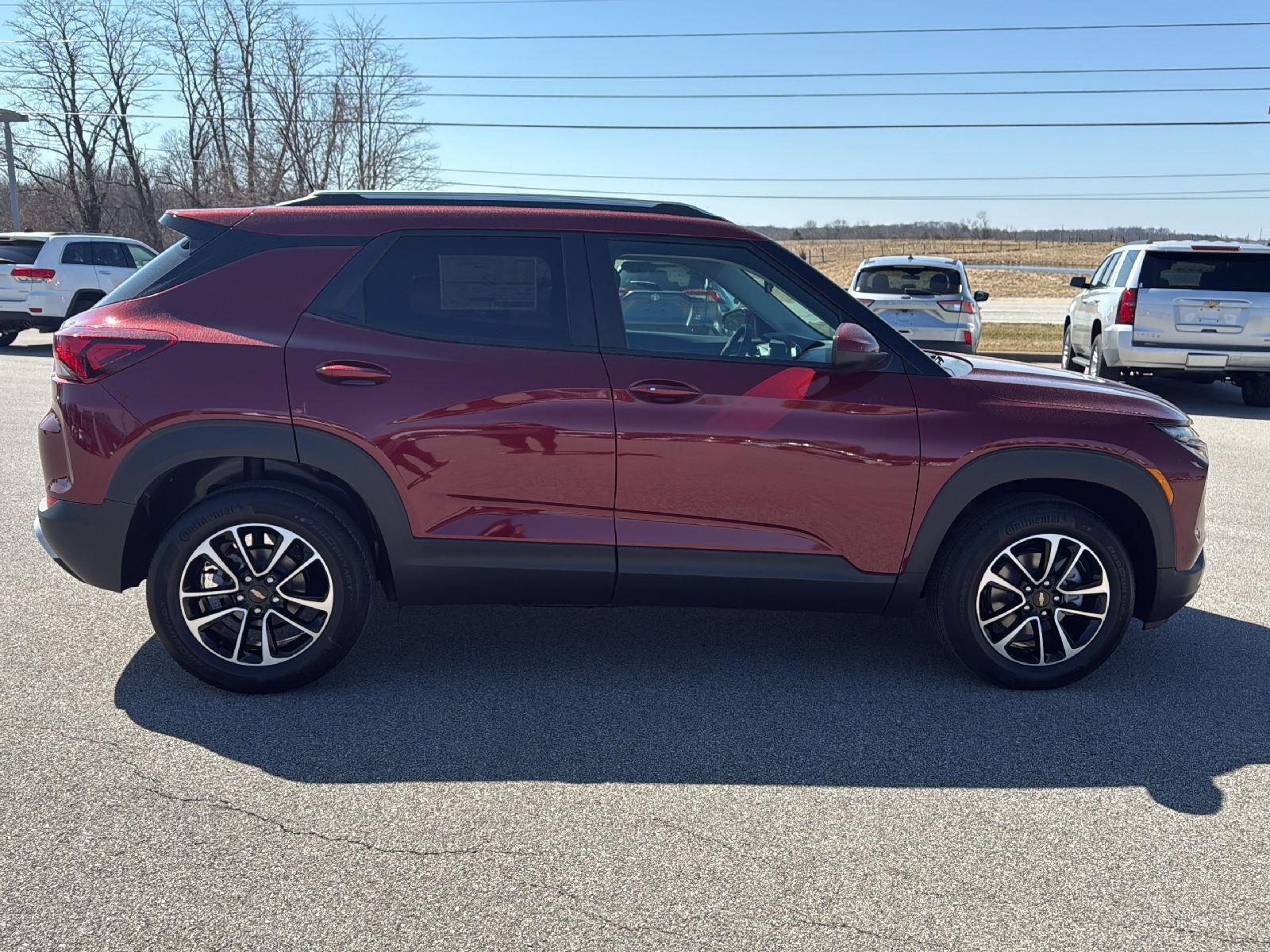 2025 Chevrolet Trailblazer LT photo 4