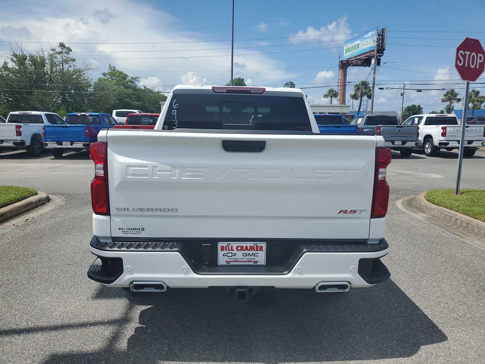 2025 Chevrolet Silverado 1500 RST photo 4