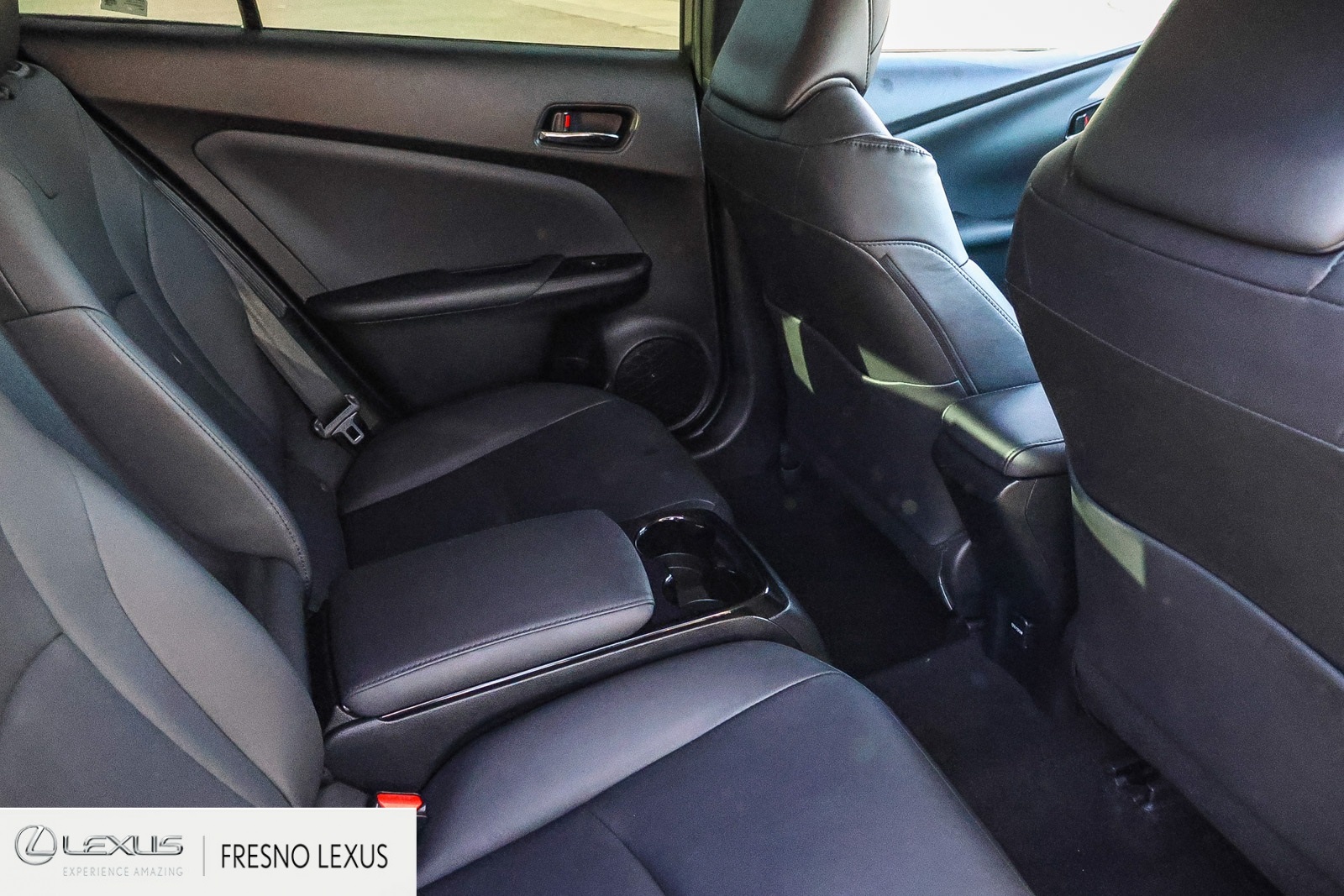 2018 Toyota Prius Prime Advanced photo 13