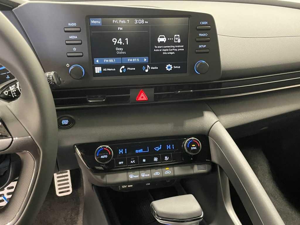 2025 Hyundai Elantra SEL Sport photo 24