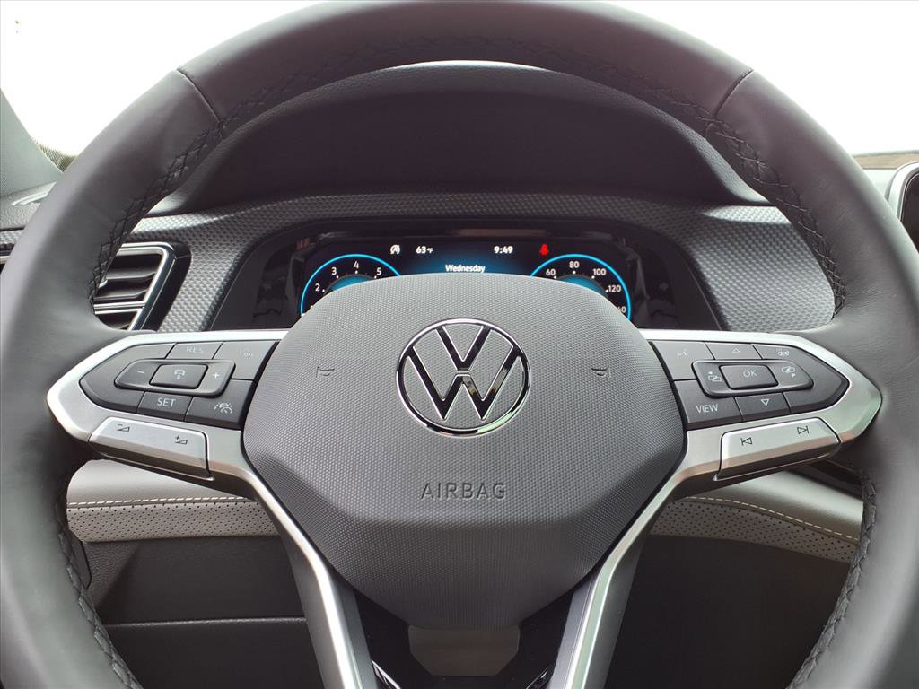 2026 Volkswagen Atlas Cross Sport SEL R-Line photo 19