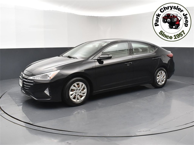 2019 Hyundai Elantra SE photo 2