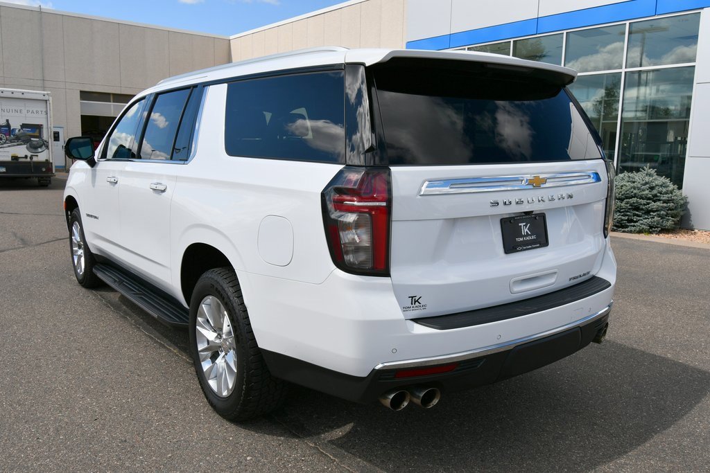 2023 Chevrolet Suburban Premier photo 4