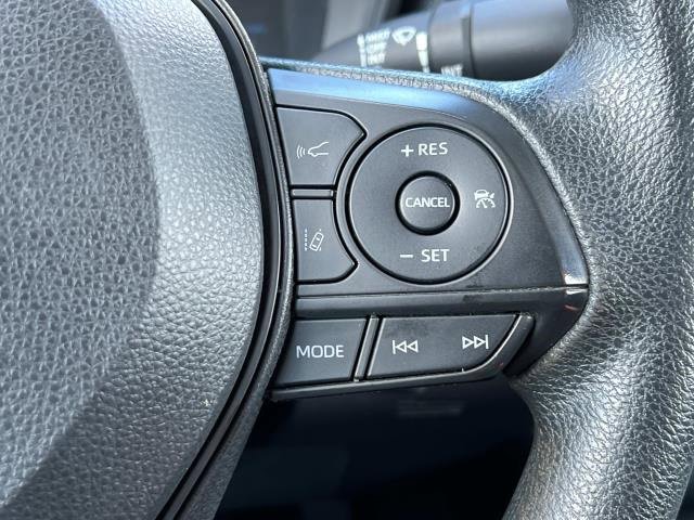 2022 Toyota Corolla LE photo 17
