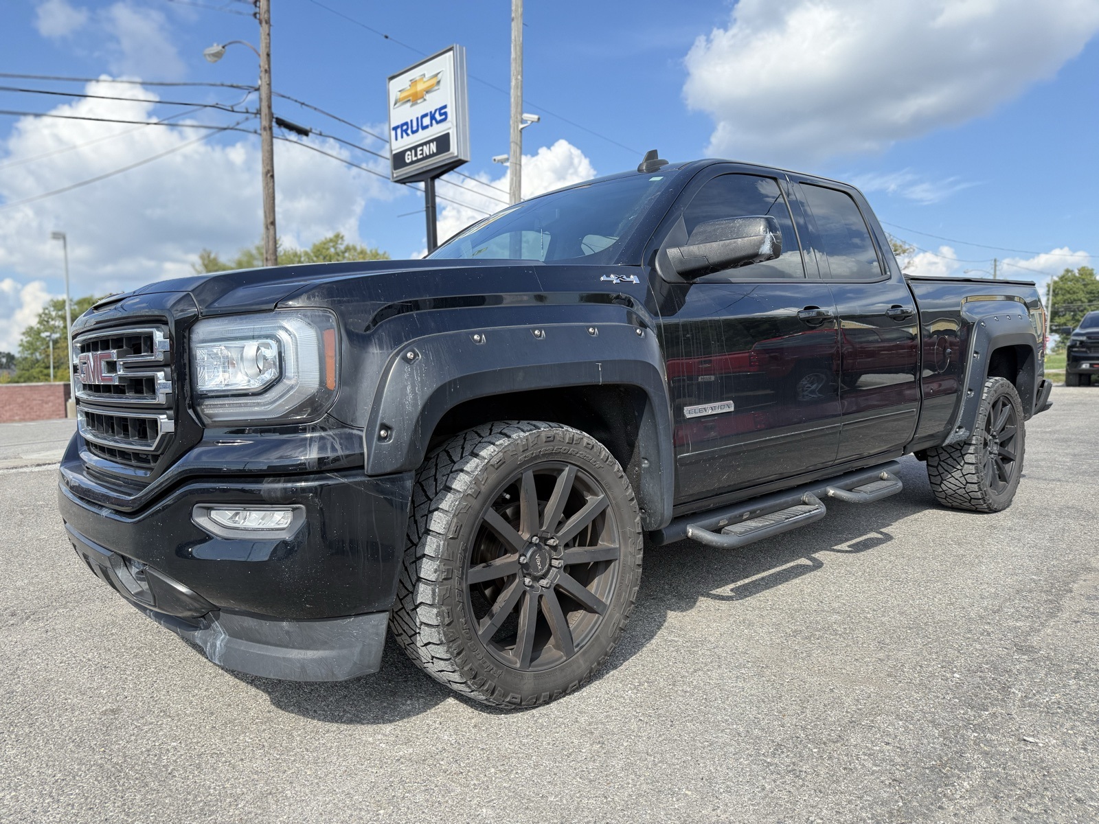 2017 Gmc Sierra 1500 SLE photo 2