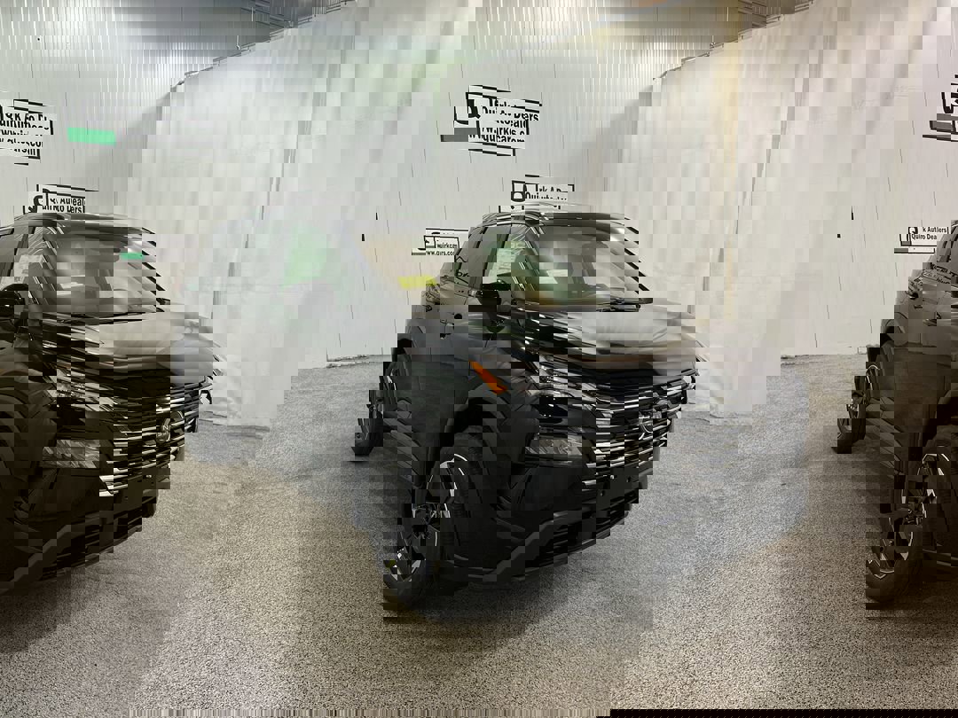 2026 Nissan Rogue SV photo 3