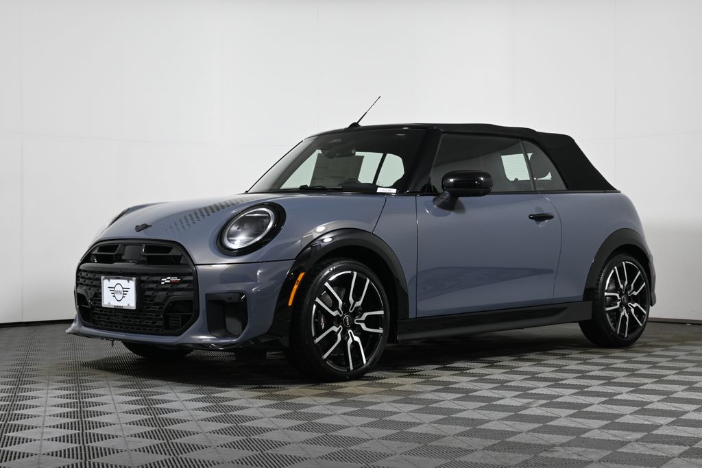 2026 Mini Cooper Convertible Iconic photo 2