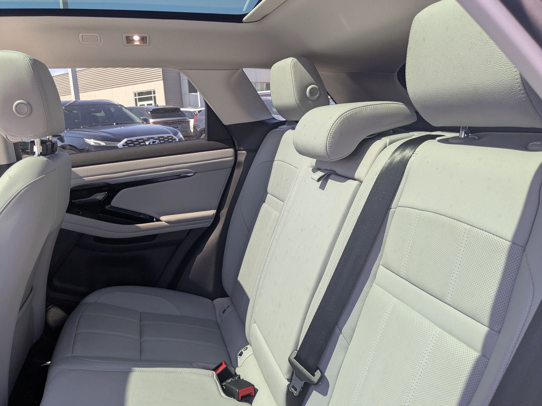 2023 Land Rover Range Rover Evoque S photo 23