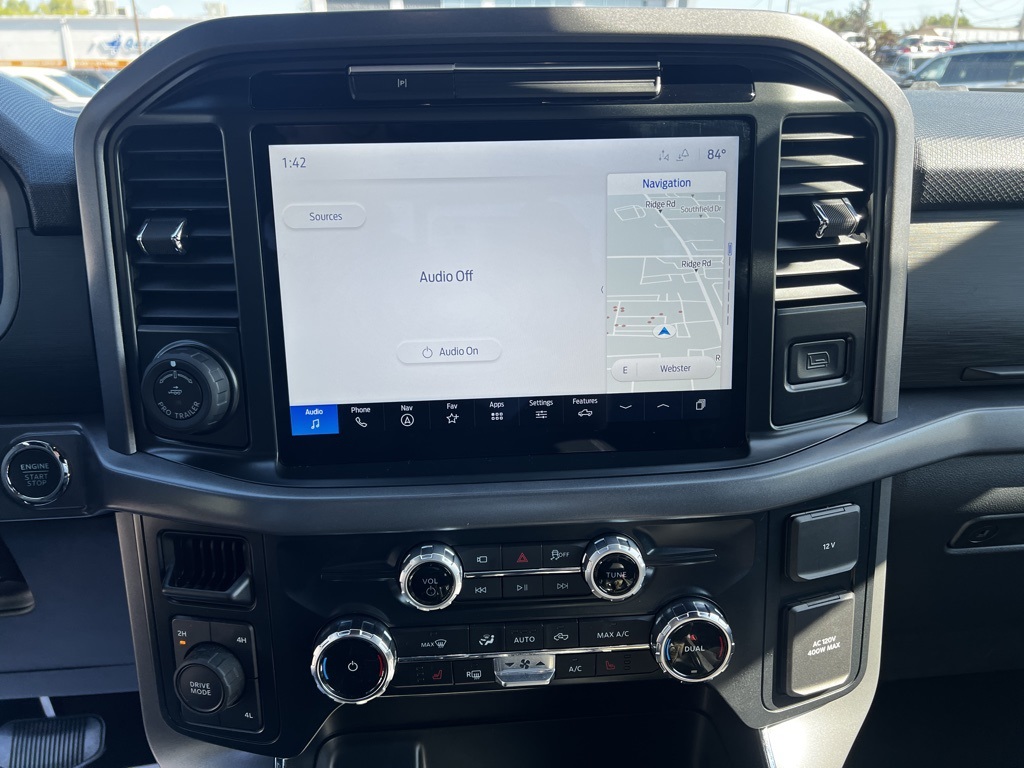 2025 Ford F-150 XLT photo 8
