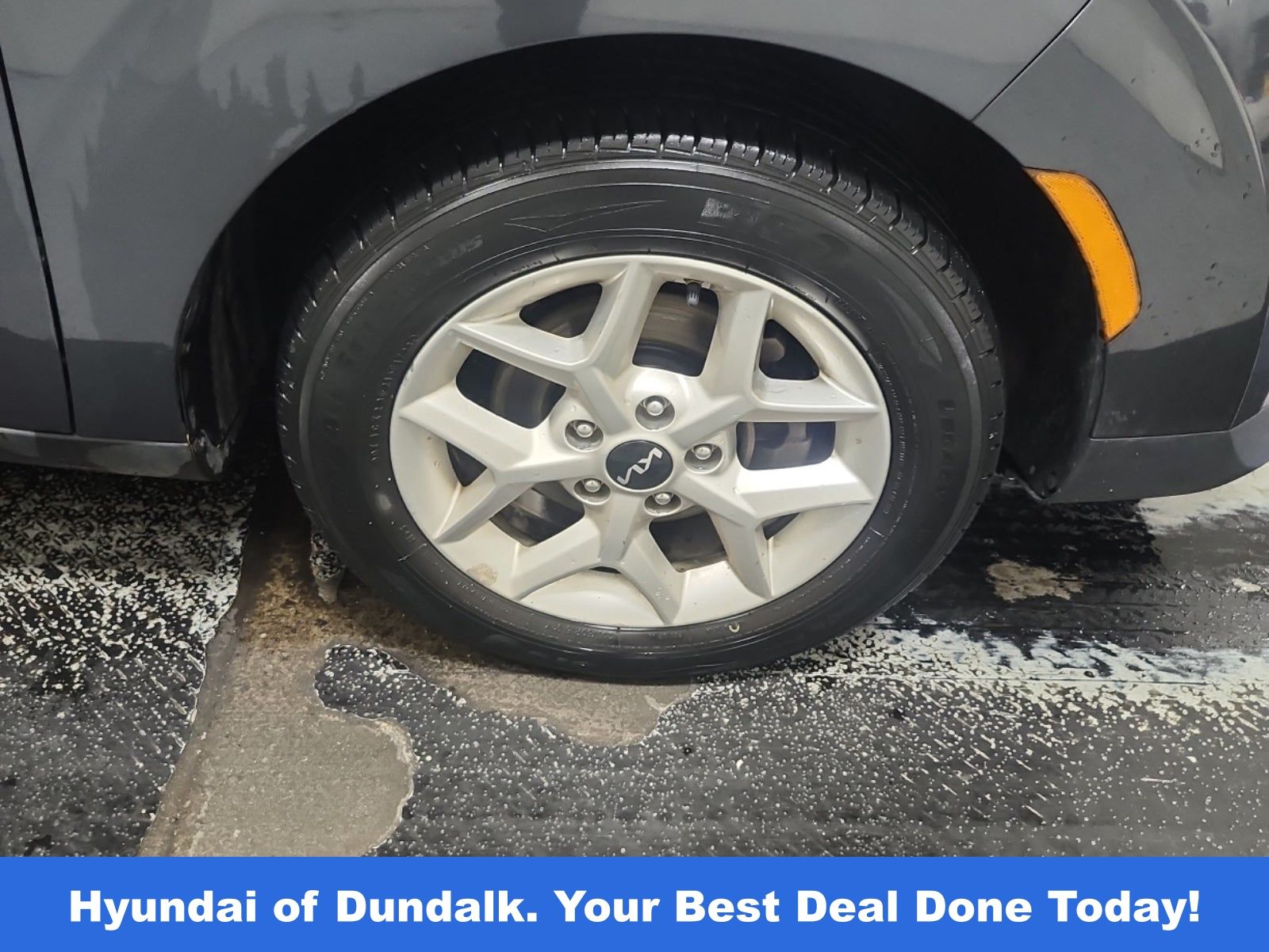 2023 Kia Soul LX photo 3