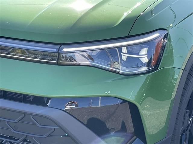 2025 Volkswagen Taos SE photo 9