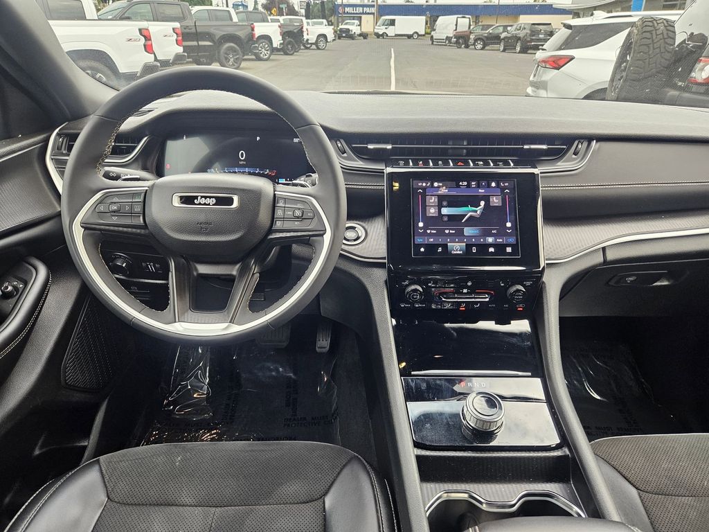 2023 Jeep Grand Cherokee Altitude photo 22