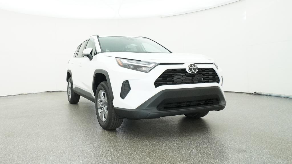 2025 Toyota RAV4 Hybrid XLE photo 30