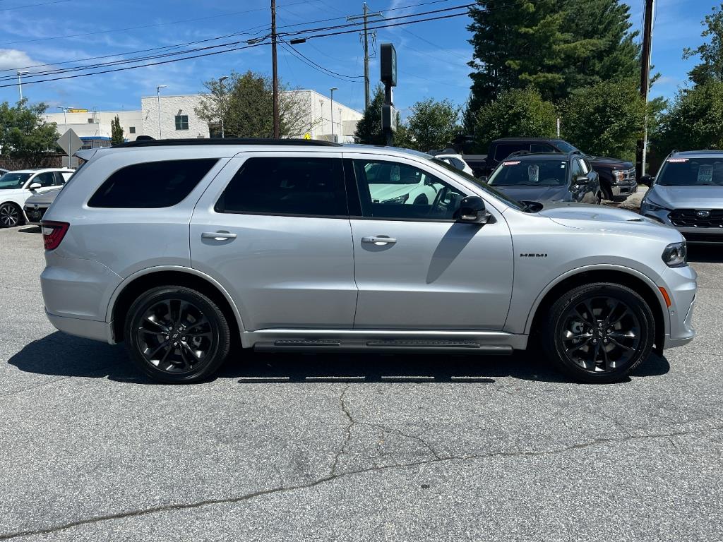 2024 Dodge Durango R/T Premium photo 2