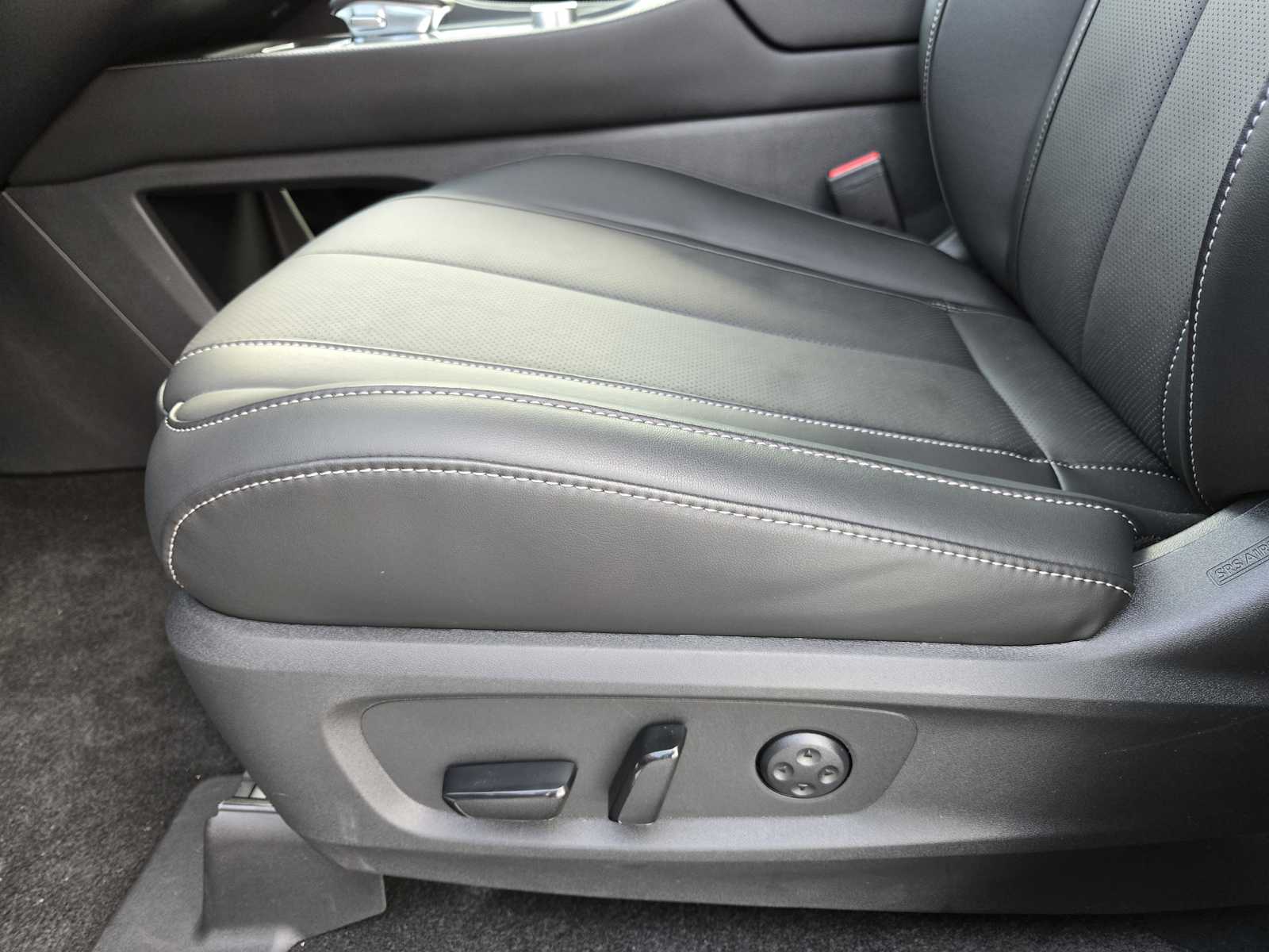 2026 Infiniti QX60 Luxe AWD photo 14