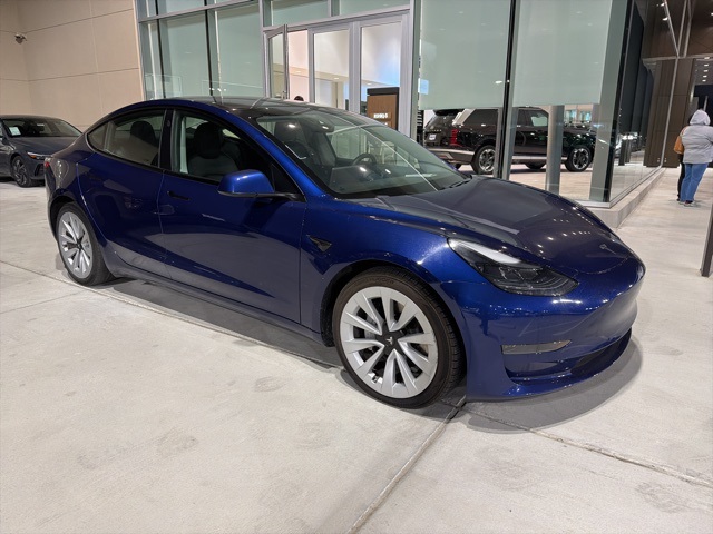 2021 Tesla Model 3 Base's photo