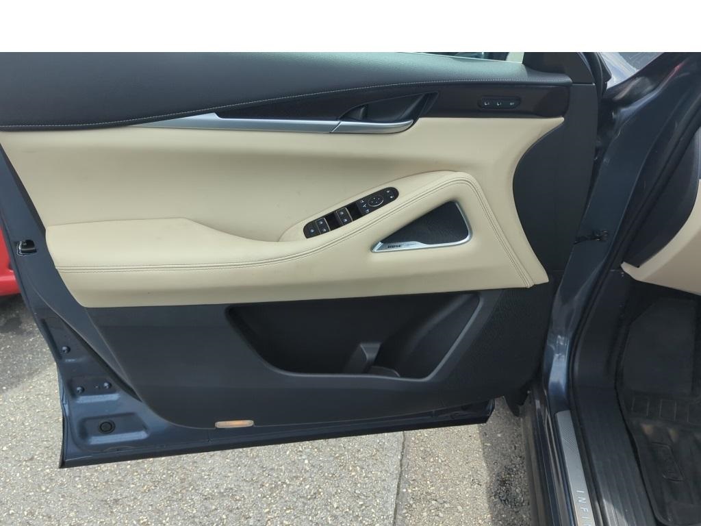 2022 Infiniti QX60 Sensory AWD photo 10