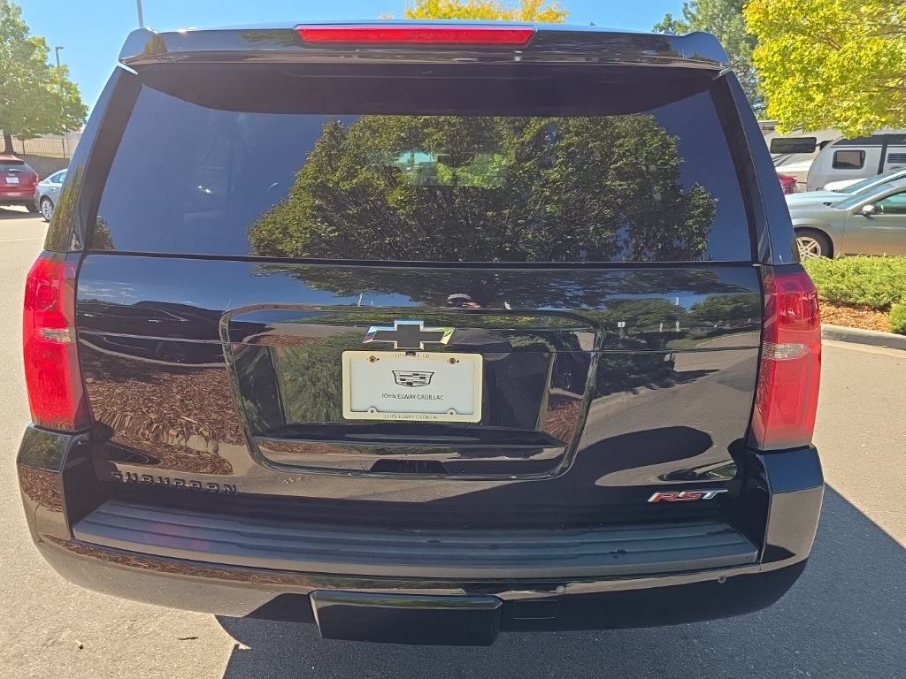 2019 Chevrolet Suburban Premier photo 4