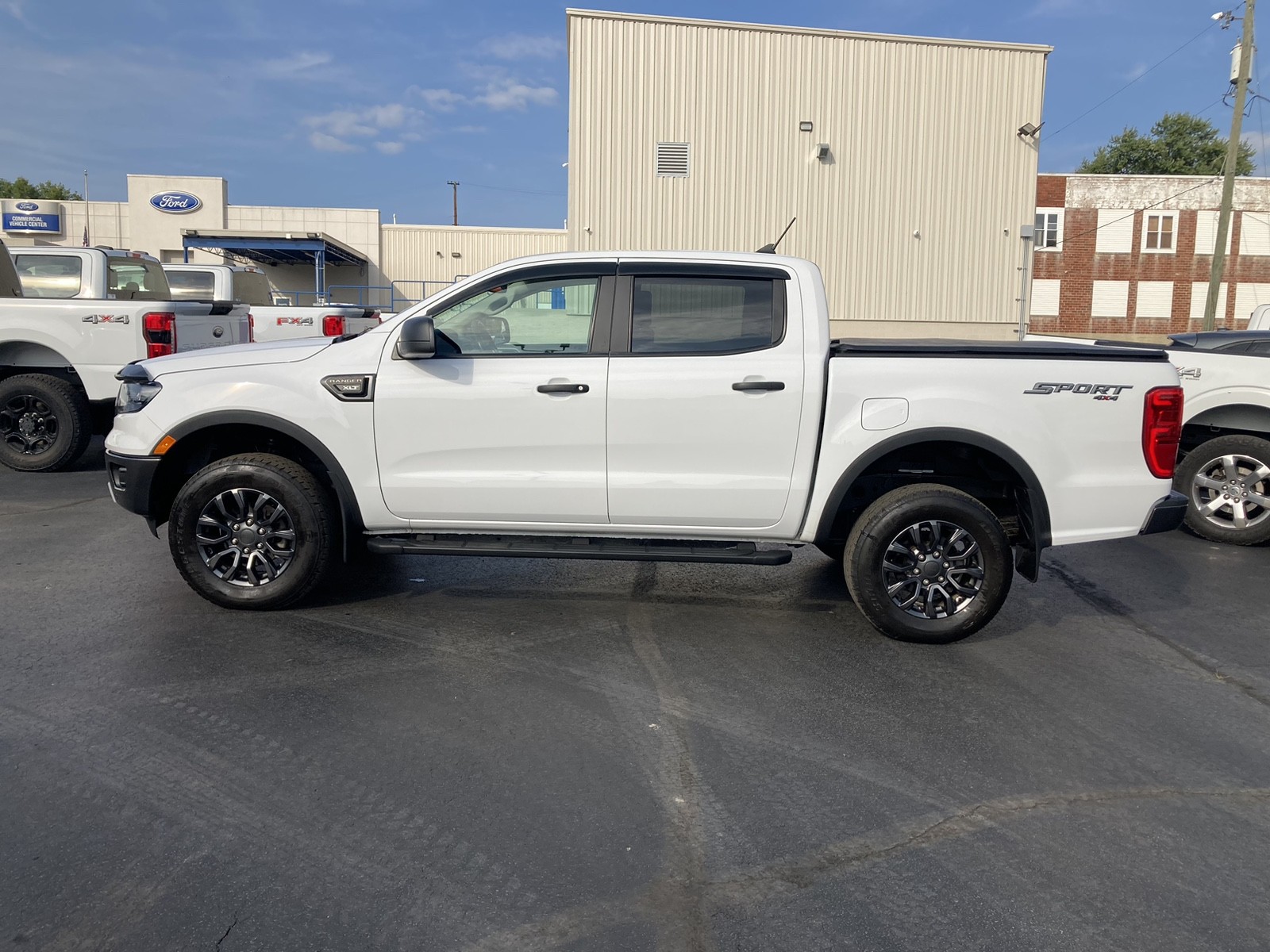 2022 Ford Ranger XLT photo 2