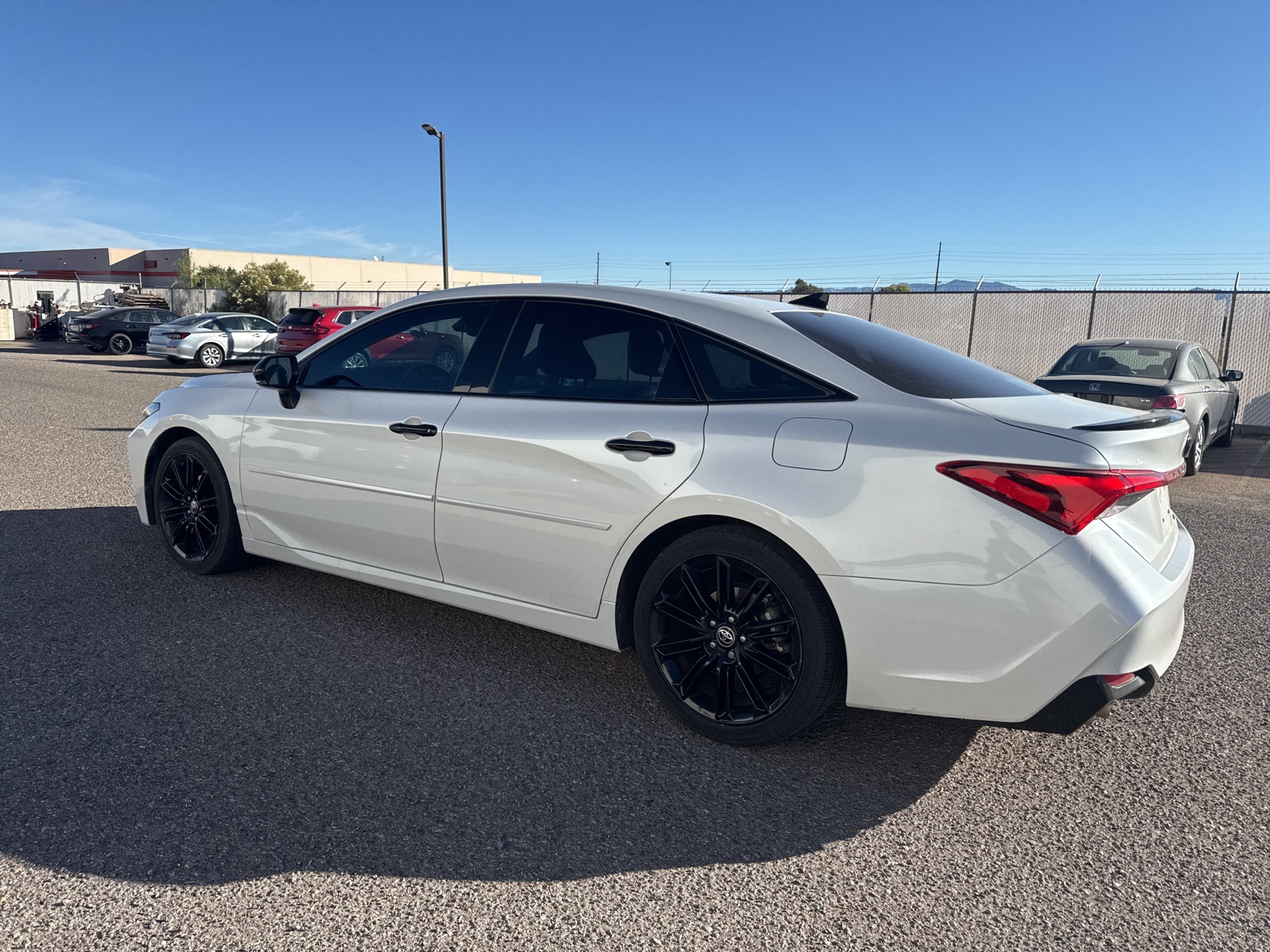 2021 Toyota Avalon XSE photo 3