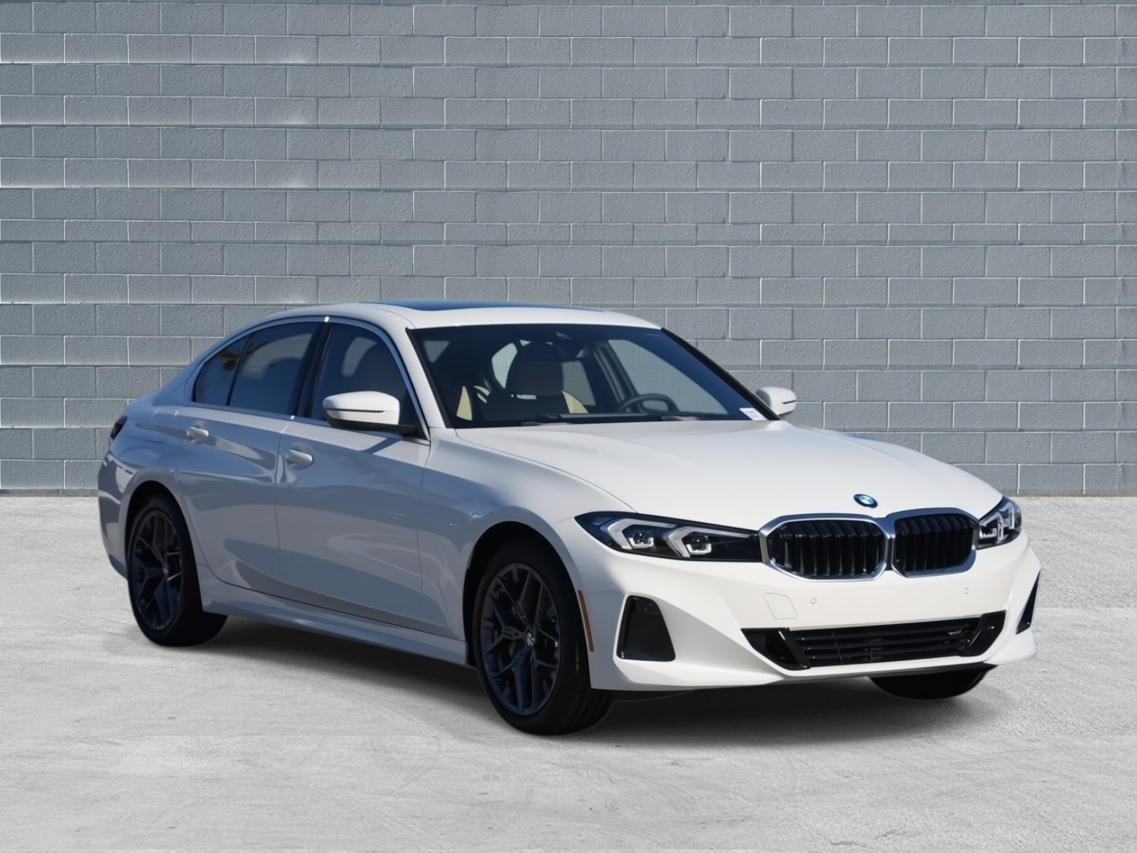 2026 BMW 3 Series 330i's photo