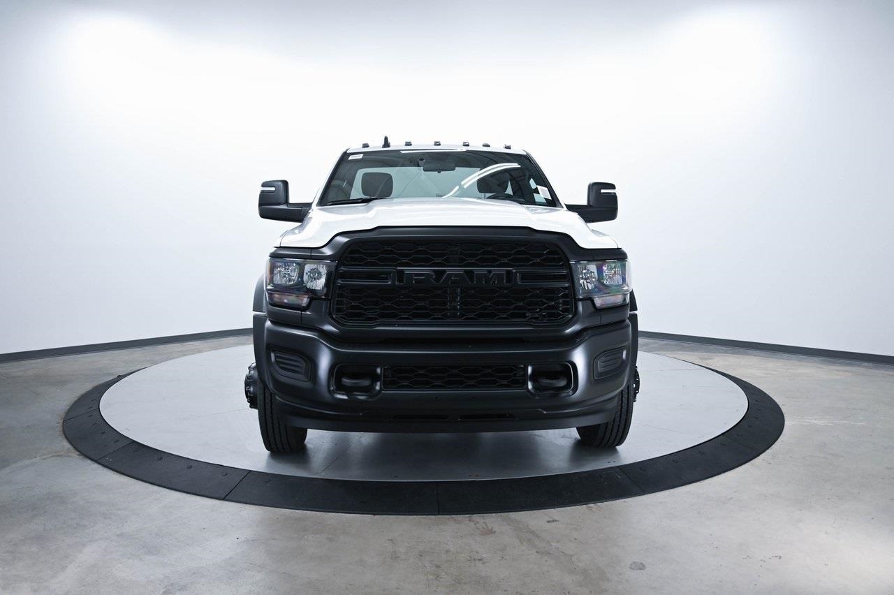 2024 Ram 5500 Tradesman photo 2