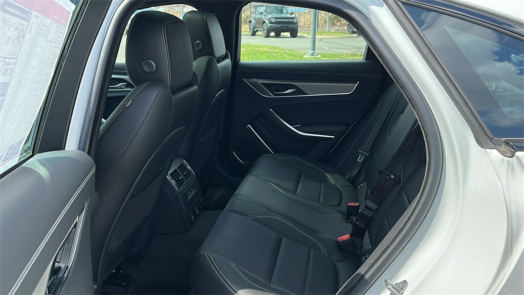 2024 Jaguar XF P300 R-Dynamic SE photo 23