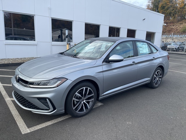 2026 Volkswagen Jetta 1.5T SE photo 2