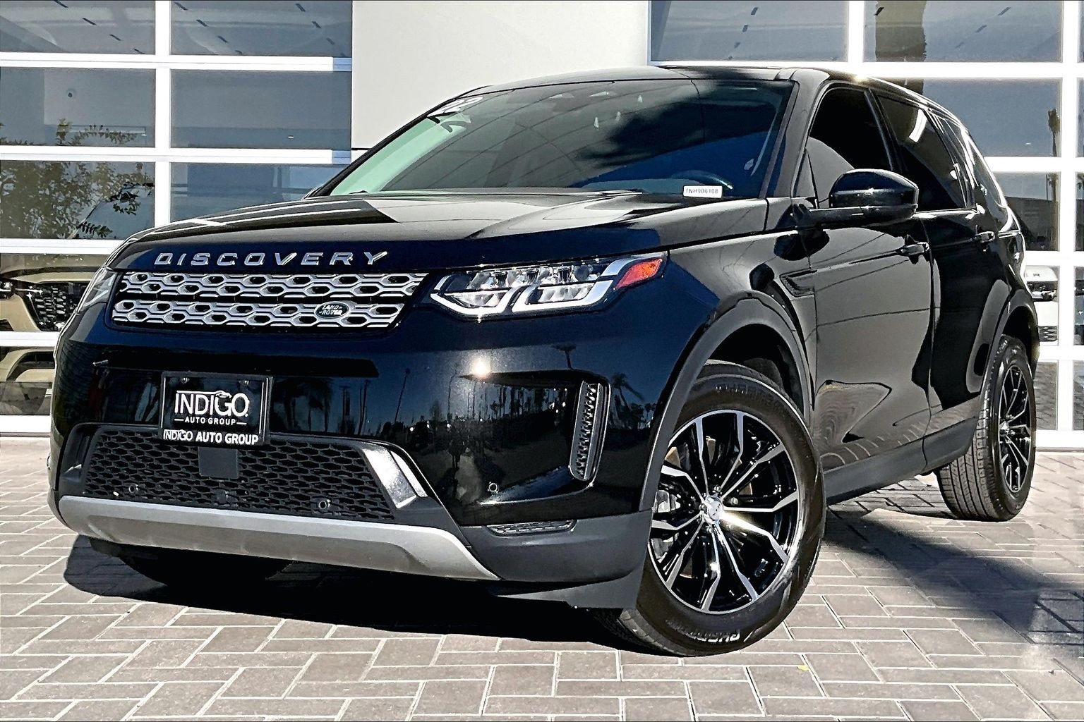 2022 Land Rover Discovery Sport S's photo