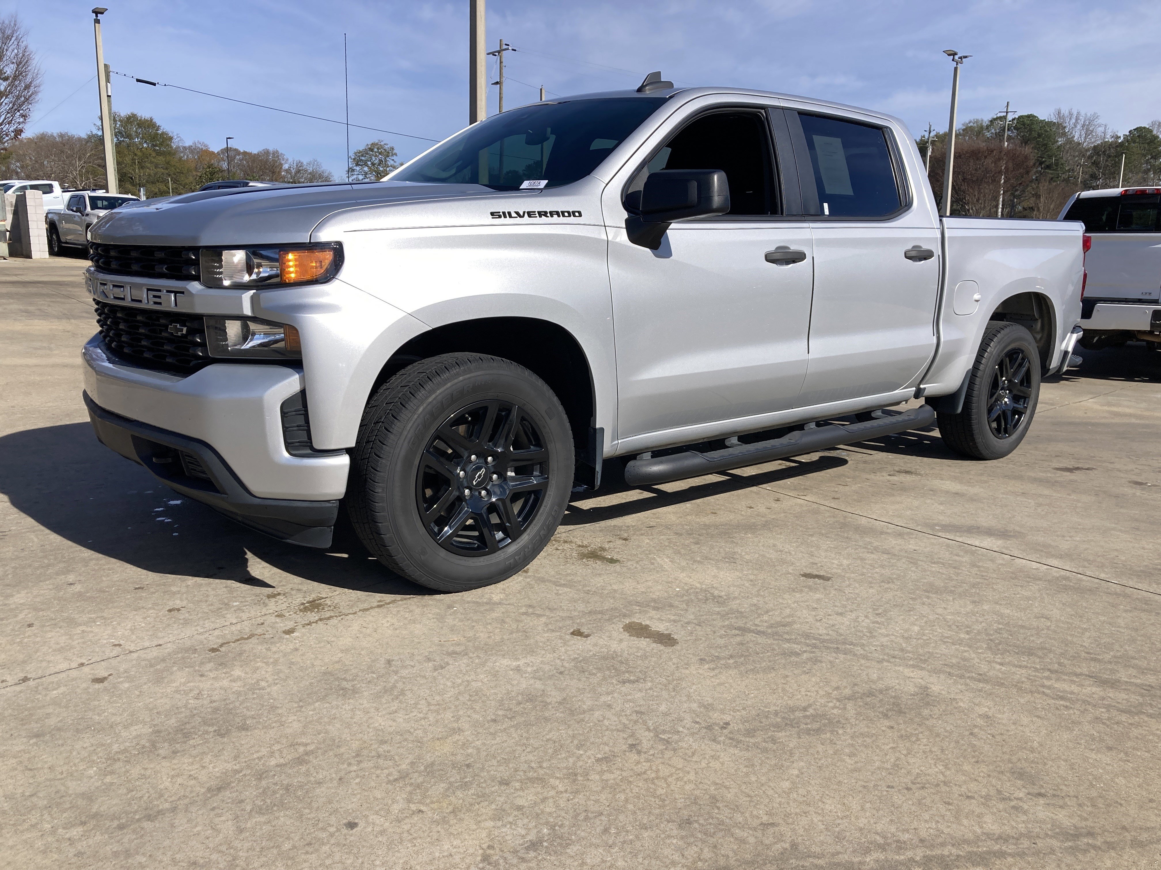 2021 Chevrolet Silverado 1500 Custom's photo