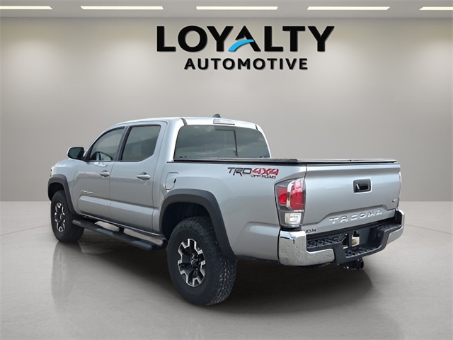 2022 Toyota Tacoma TRD Off-Road photo 3