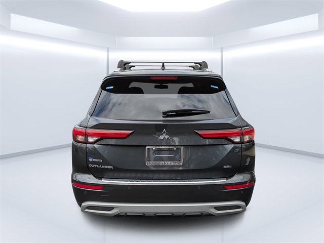 2024 Mitsubishi Outlander SEL photo 3