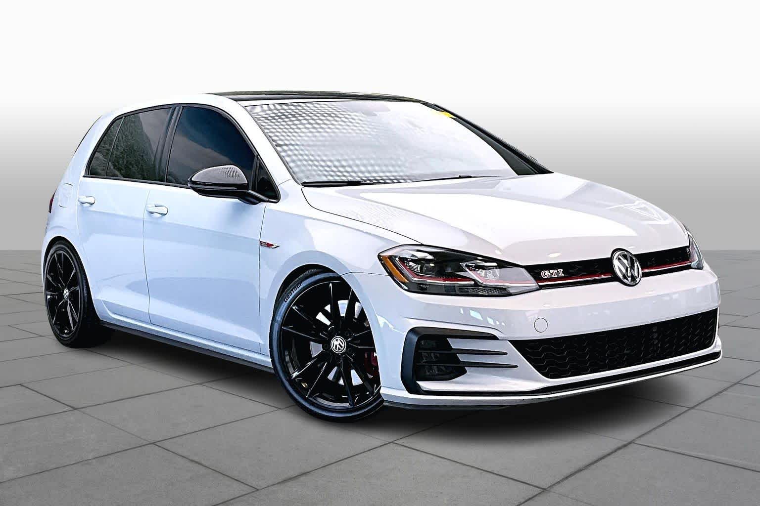 2021 Volkswagen Golf GTI SE Autobahn photo 2